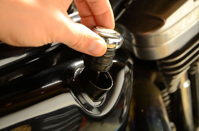 Harley-Davidson Oil Change 002 - Motorcycle.com