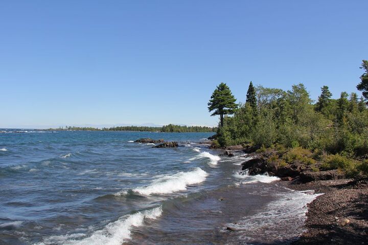 Lake-Superior-Waves - Motorcycle.com