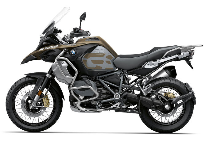 110618-2019-bmw-r1250gs-adventure-p90328576-highres