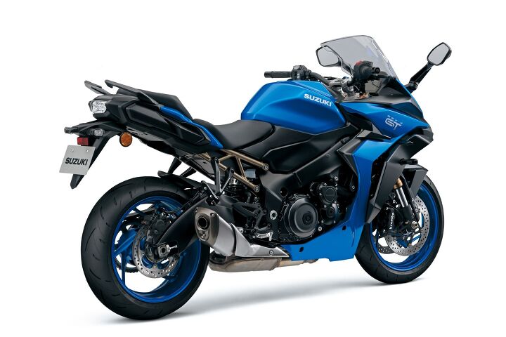 092221-2022-Suzuki-GSX-S1000GT-Plus_M2_Action_57-QT8 - Motorcycle.com