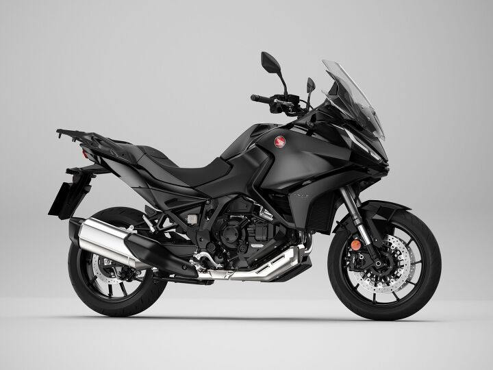 2022 HONDA NT1100 - Motorcycle.com