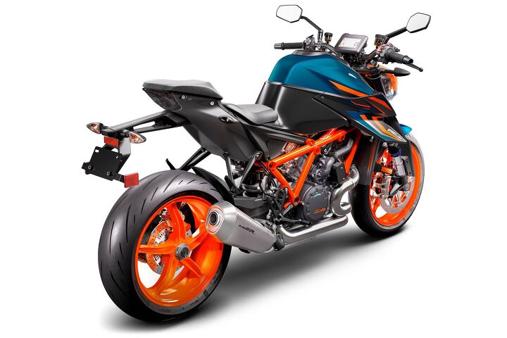 111621-2022-ktm-1290-super-duke-r-EVO-415776EVO-_90_-left_ - Motorcycle.com