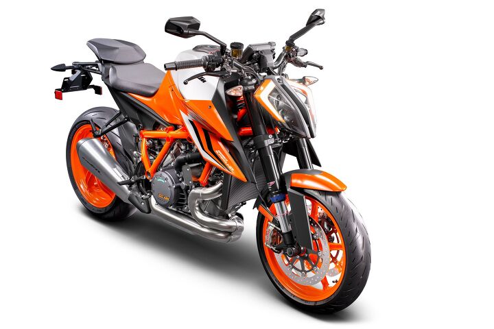 111621-2022-ktm-1290-super-duke-r-EVO-415776EVO-_90_-left_ - Motorcycle.com