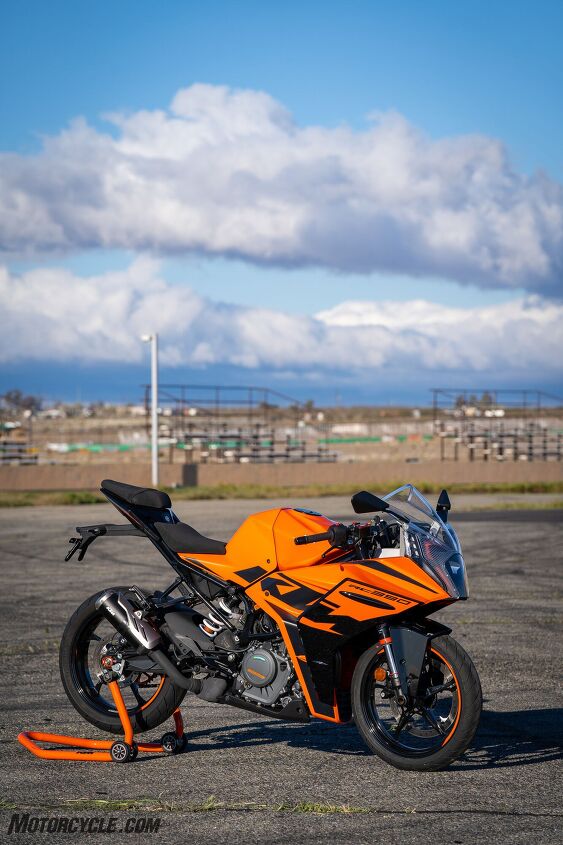 2022 KTM RC390 Review – First Ride 