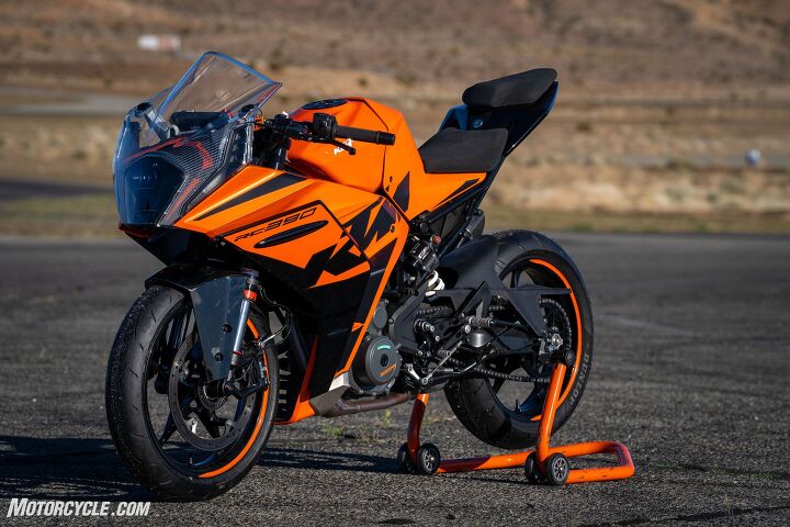 2022 rc390